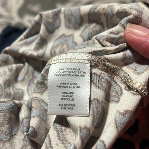 Love fire cheetah print dress long sleeves. Like new. Size large. Super soft - Picture 4 of 4